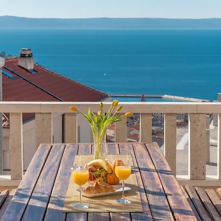 Apartment Azure Pool Apartment Makarska